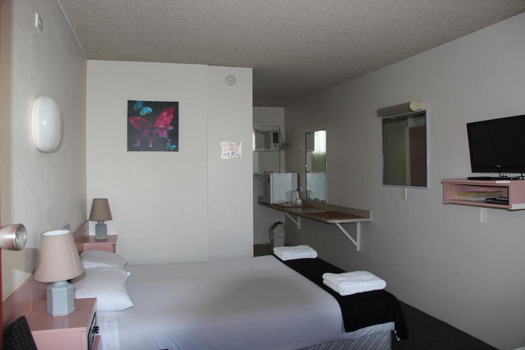 Caloundra Suncourt Motel Ngoại thất bức ảnh